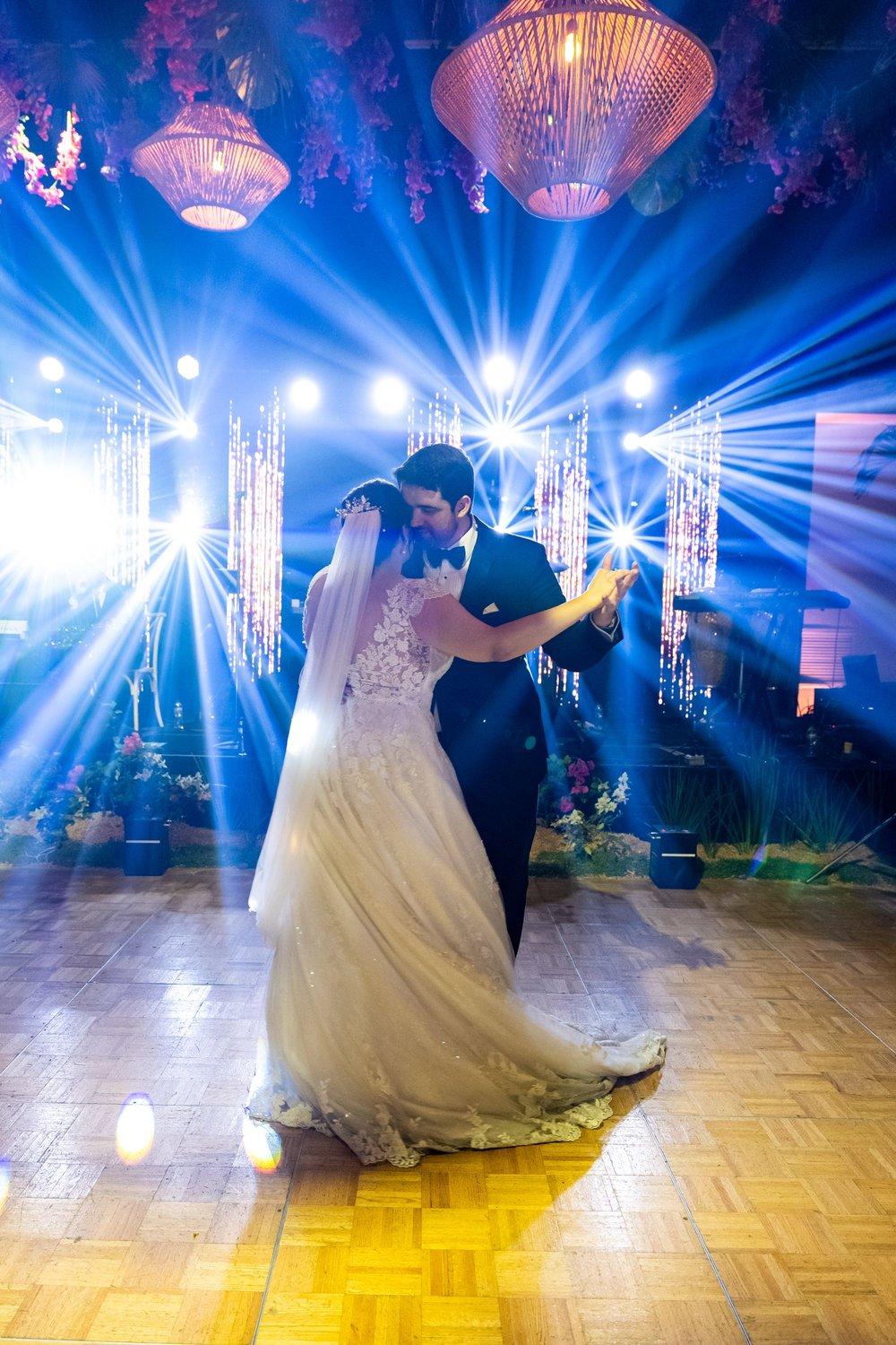 carousel-hero-element image-7