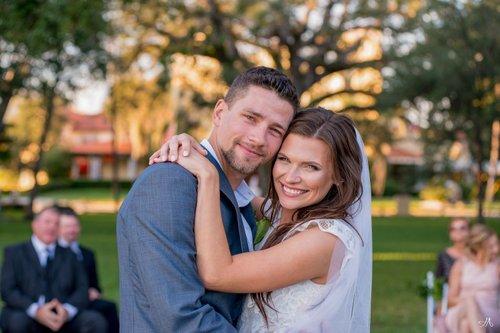 mobile - carousel-hero-element image-0