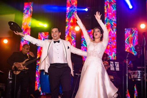 mobile - carousel-hero-element image-14