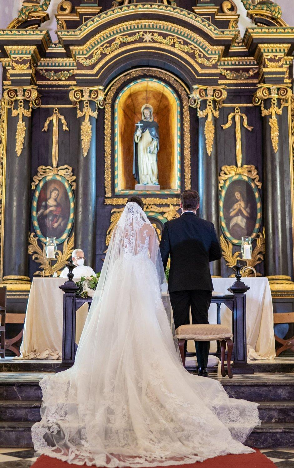 carousel-hero-element image-13