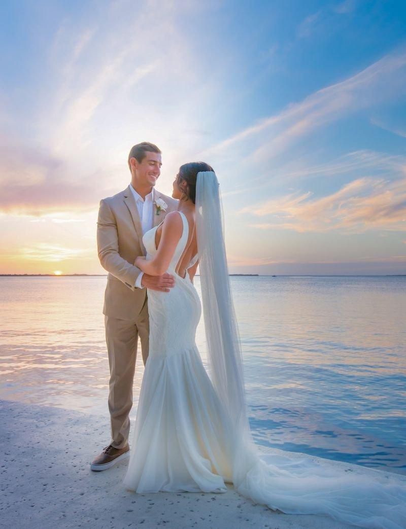 carousel-hero-element image-1