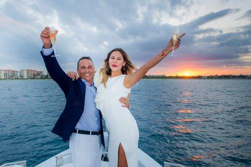 mobile - carousel-hero-element image-1