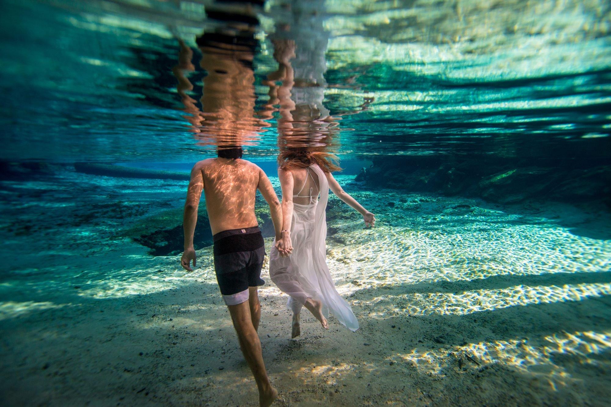 carousel-hero-element image-4