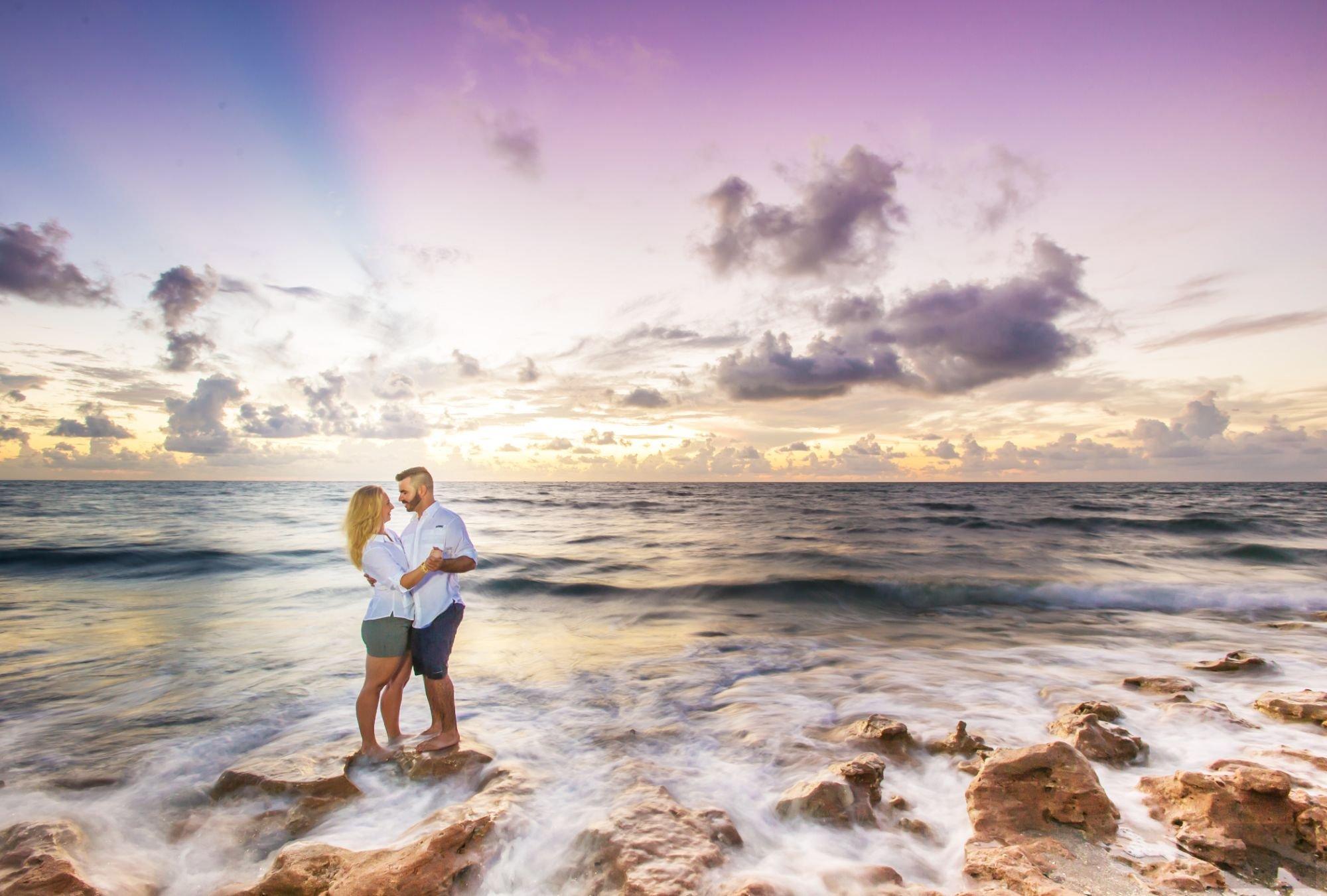 carousel-hero-element image-0